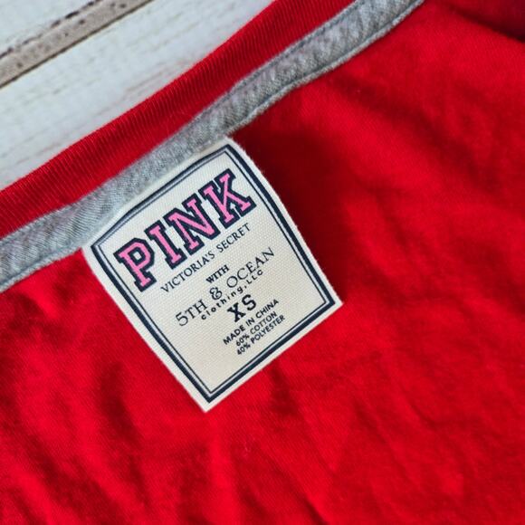 Victoria's Secret PINK 5th & Ocean Philadelphia Phillies Tee Shirt sz XS - Picture 2 of 5